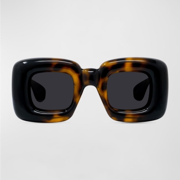 Loewe
Fashion Show Inflated Acetate Square sunglasses
0324 - Picture 4 of 5